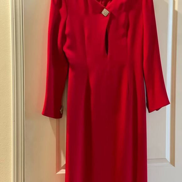 Maxi dress Lipstick red 100% red silk with 5 rhinestone diamond shaped buttons - Picture 4 of 6